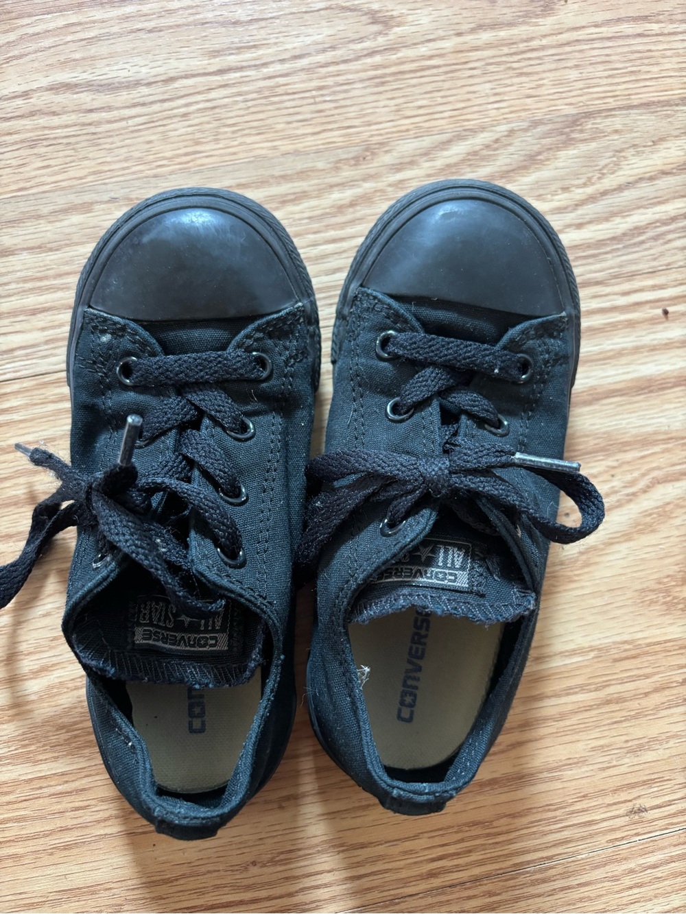 Converse toddler Black Canvas Low-Top Sneakers with Rubber Toe